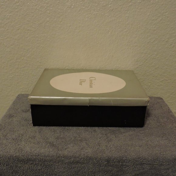 Vintage Christian Dior Cardboard Sales Box - Picture 2 of 7